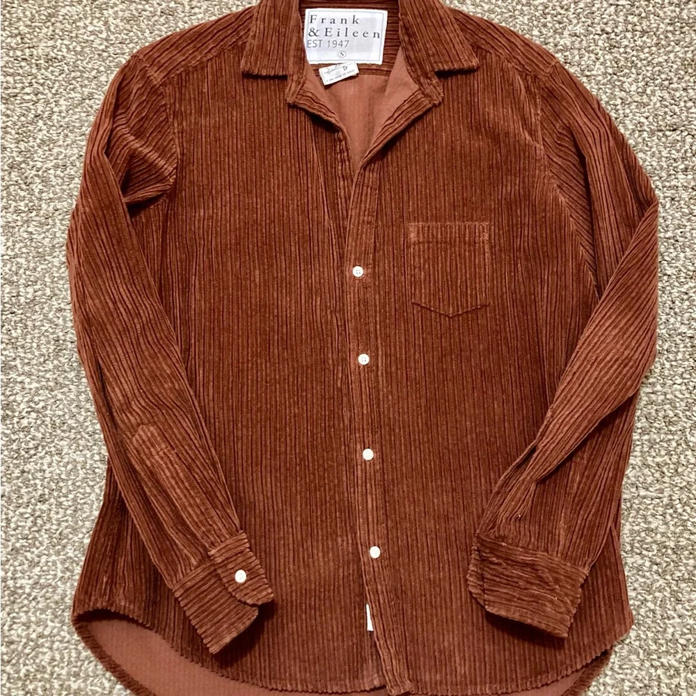 Moving Sale-Frank & Eileen Rust Button Down Shirt - Picture 4 of 10